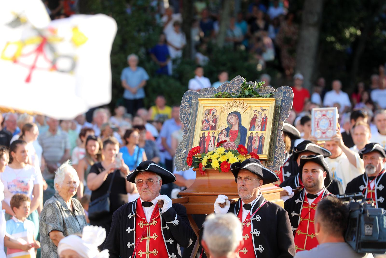 Rijeka: Nadbiskup Mate Uzinić predvodi središnje misno slavlje na Trsatu