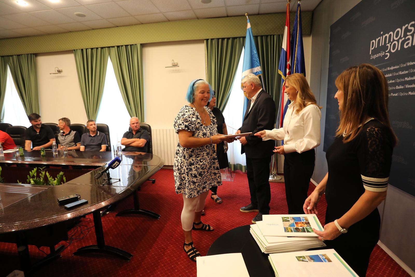 Rijeka: Dodjela ugovora poduzetnicima u Primorsko-goranskoj županiji Rijeka: Dodjela ugovora poduzetnicima u Primorsko-goranskoj županiji