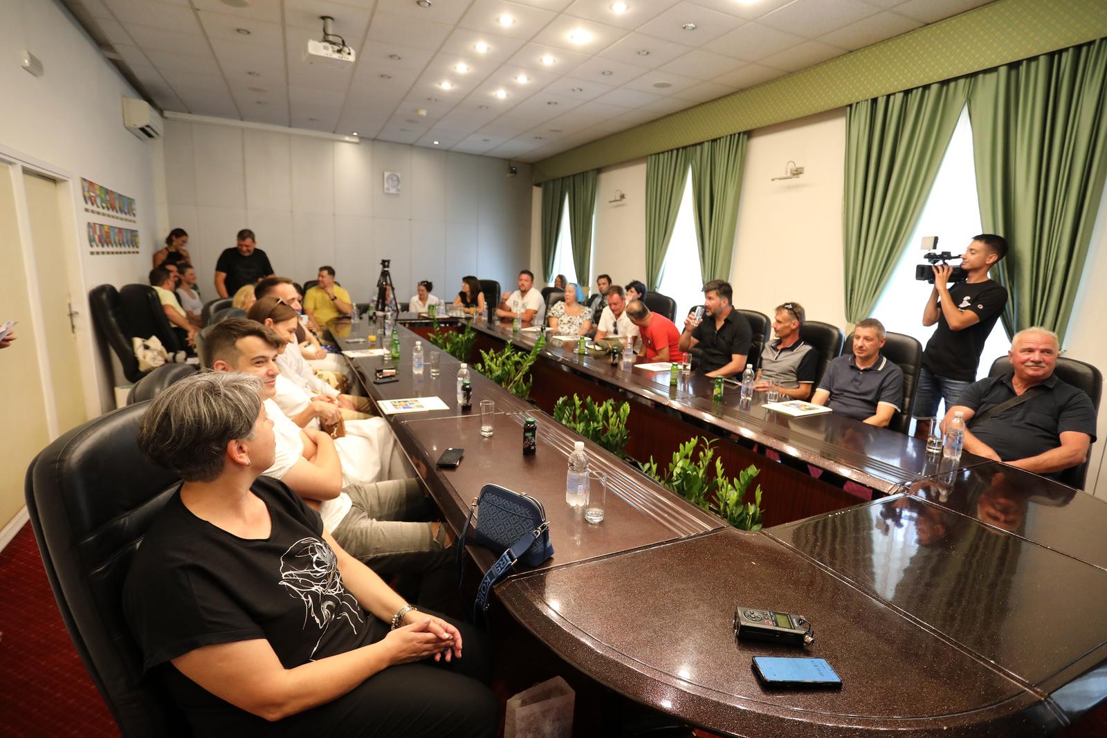 Rijeka: Dodjela ugovora poduzetnicima u Primorsko-goranskoj županiji Rijeka: Dodjela ugovora poduzetnicima u Primorsko-goranskoj županiji