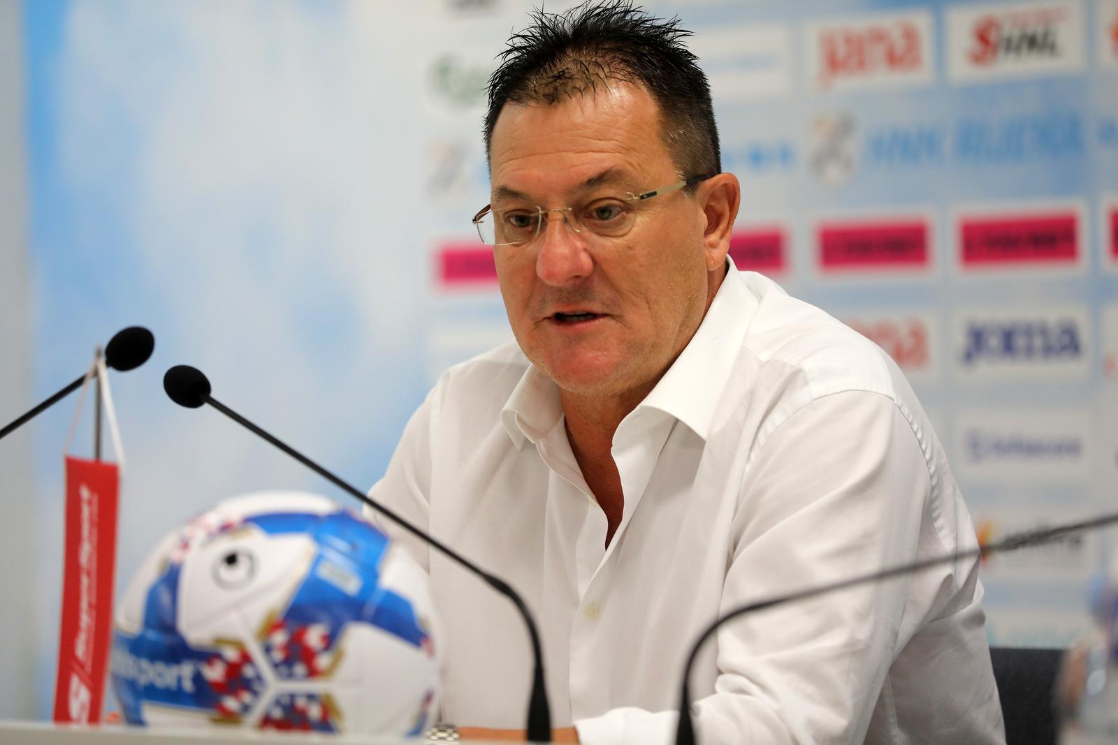 Rijeka: HNK Rijeka predstavila trenera Zeljka Sopica Rijeka: HNK Rijeka predstavila trenera Zeljka Sopica