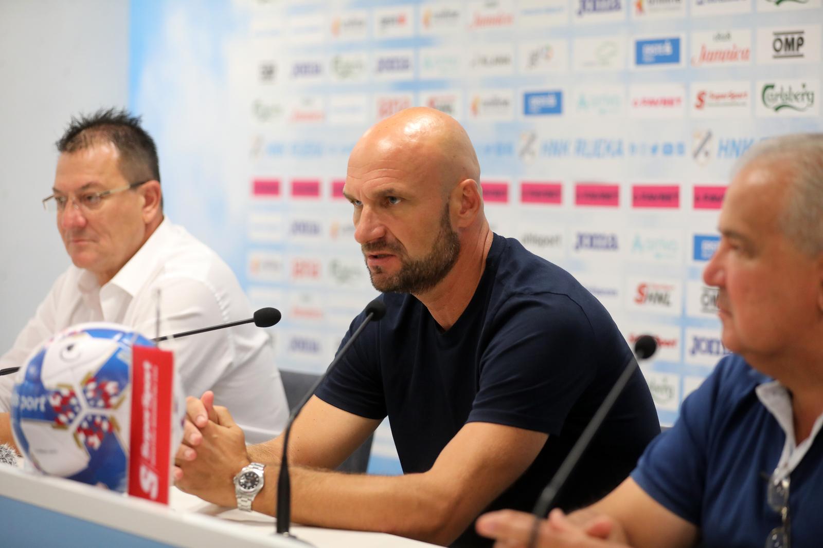 Rijeka: HNK Rijeka predstavila trenera Zeljka Sopica Rijeka: HNK Rijeka predstavila trenera Zeljka Sopica