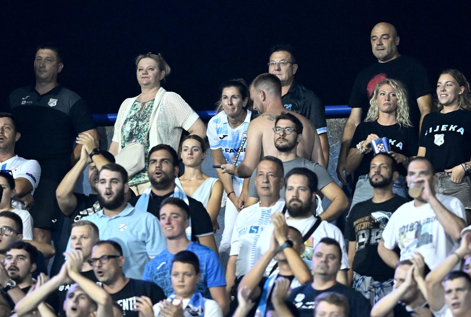 Damir Mišković utakmicu Dinama i Rijeke pratio je s Armadom Damir Mišković utakmicu Dinama i Rijeke pratio je s Armadom