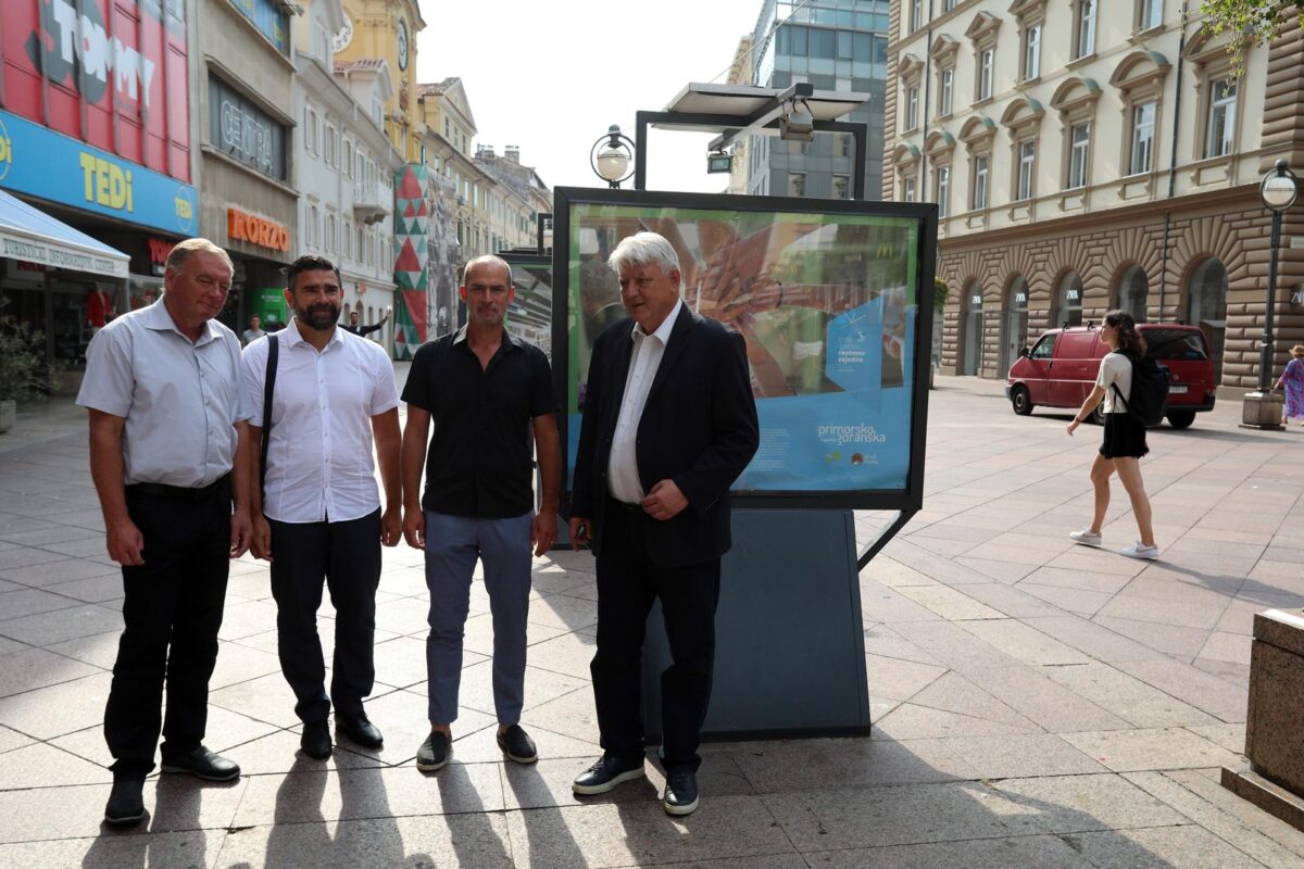 Rijeka: Otvorenje izložbe “30 godina rastemo zajedno”