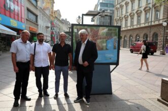 Rijeka: Otvorenje izložbe “30 godina rastemo zajedno”