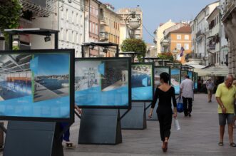 Rijeka: Otvorenje izložbe “30 godina rastemo zajedno”