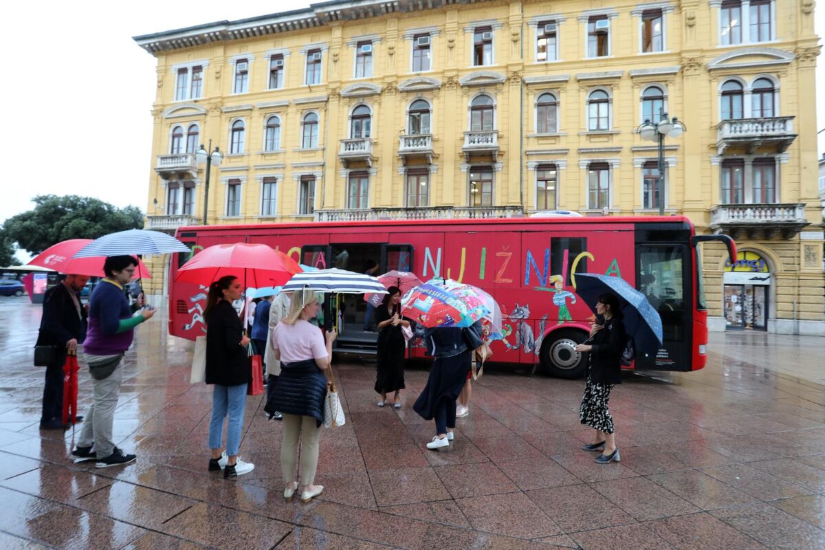 Rijeka: Predstavljanje novog gradskog bibliobusa