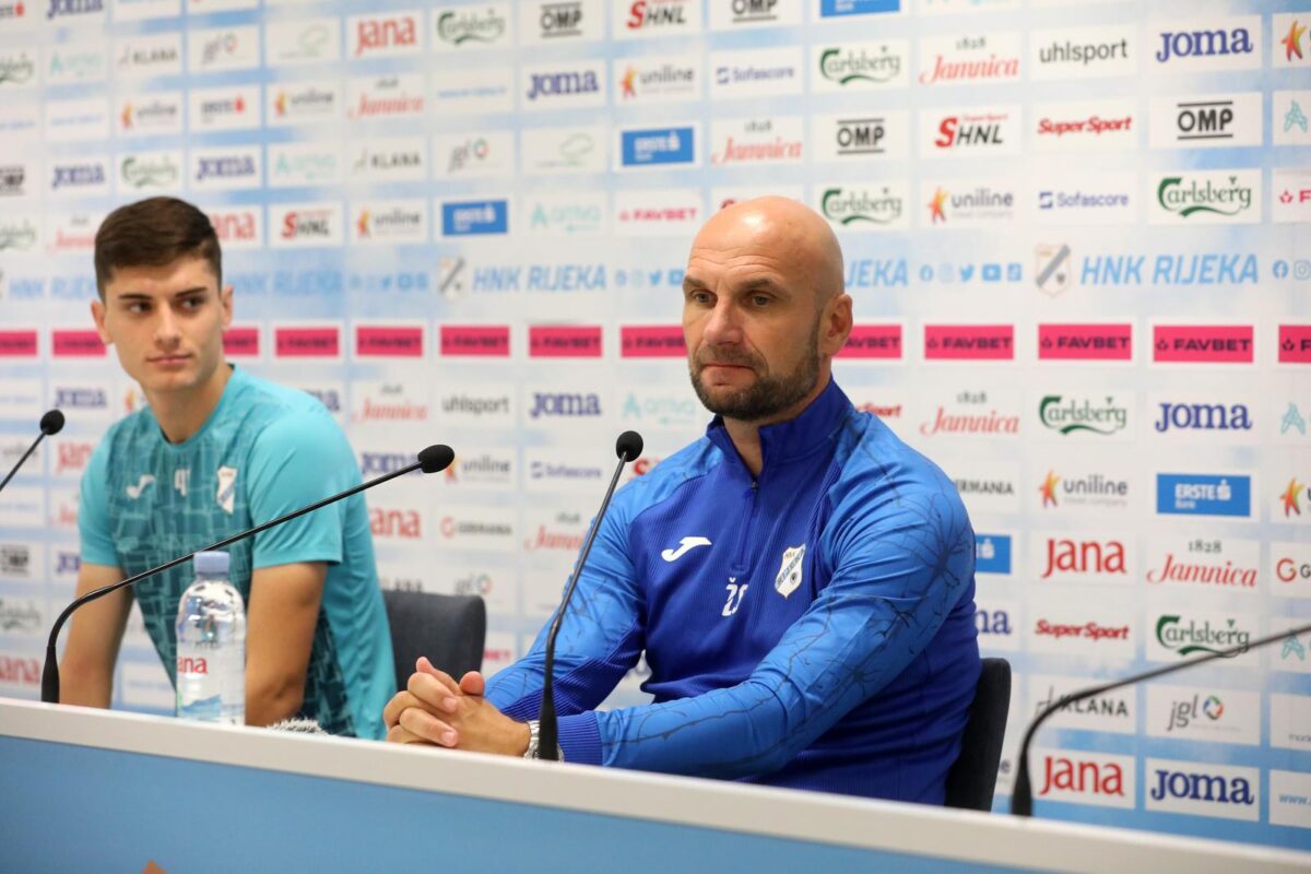 Rijeka: Trener Željko Sopić i igrač Veldin Hodža na press konferenciji, UECL, Lille