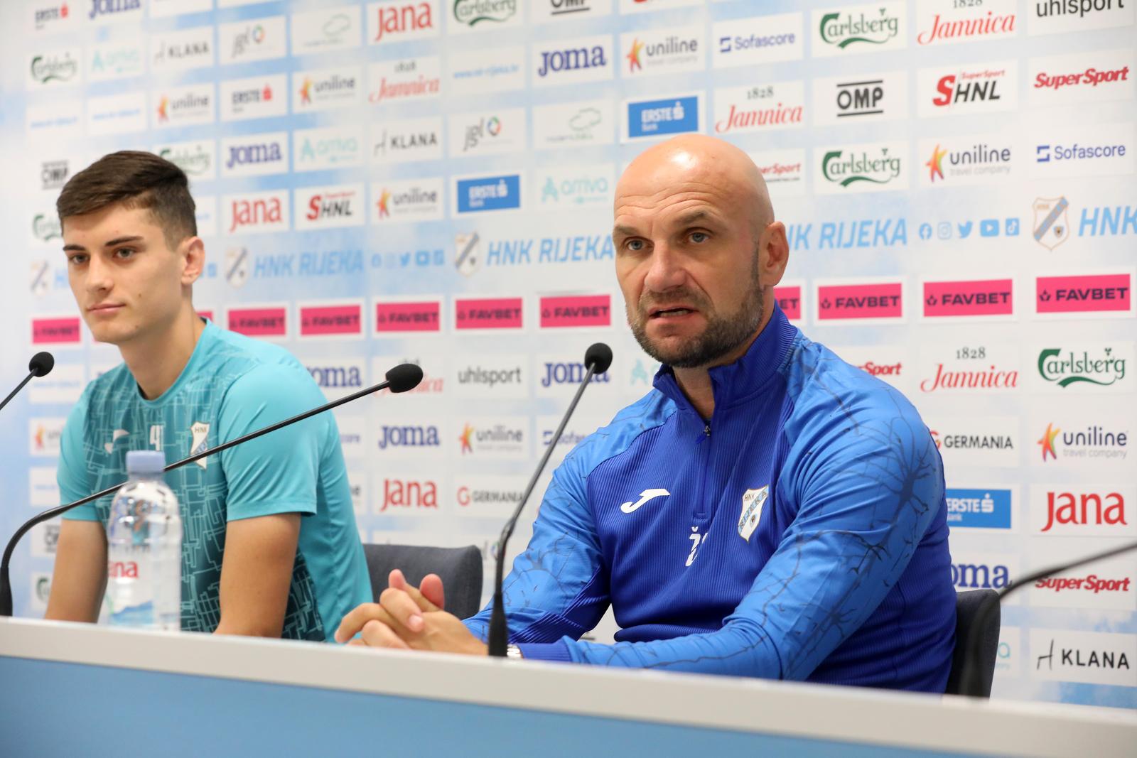 Rijeka: Trener Željko Sopić i igrač Veldin Hodža na press konferenciji, UECL, Lille