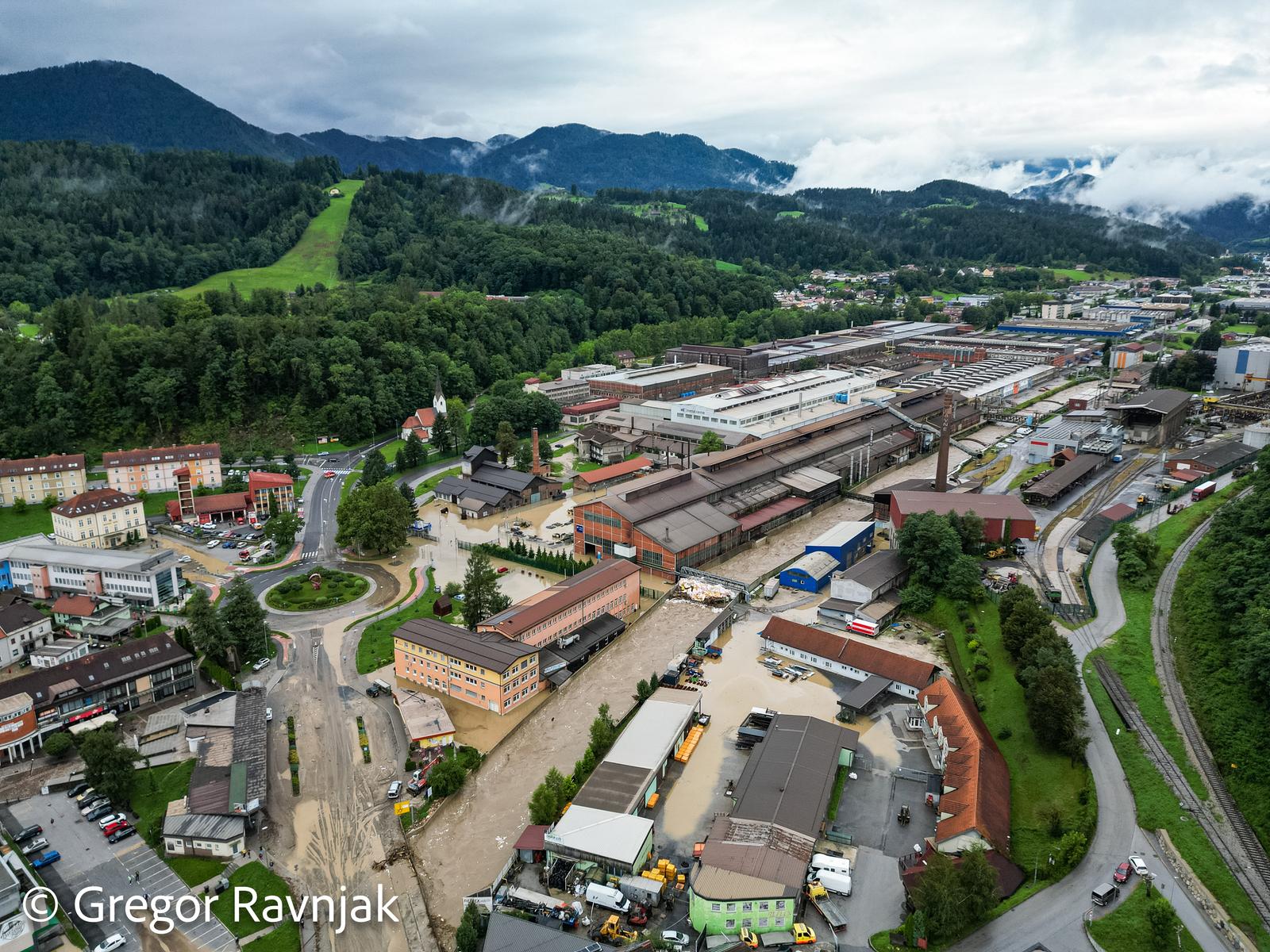 Pogled iz zraka na poplave u Sloveniji Pogled iz zraka na poplave u Sloveniji