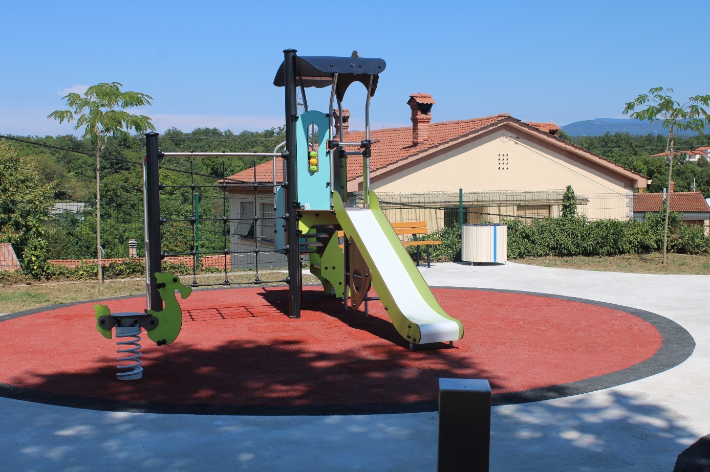 igraliste-jusici-o-2 igraliste-jusici-o-2