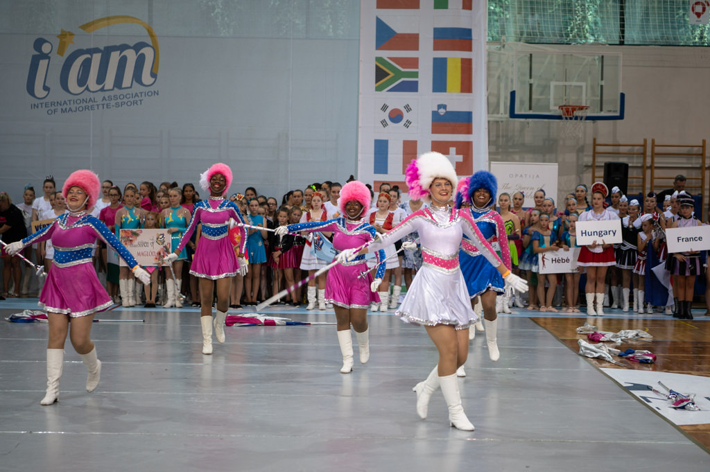 mazoretkinje opatija (10) mazoretkinje opatija (10)