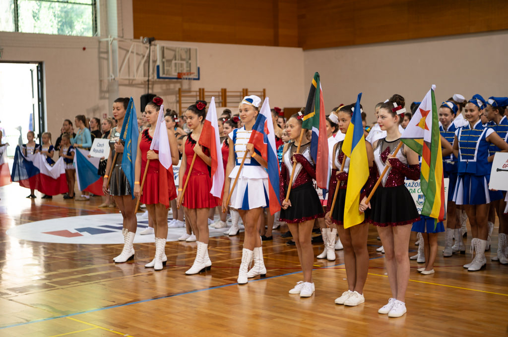 mazoretkinje opatija (2) mazoretkinje opatija (2)