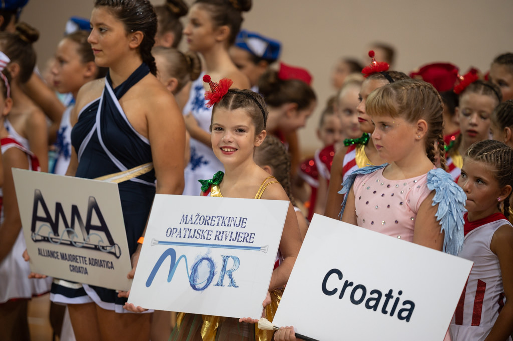 mazoretkinje opatija (3) mazoretkinje opatija (3)