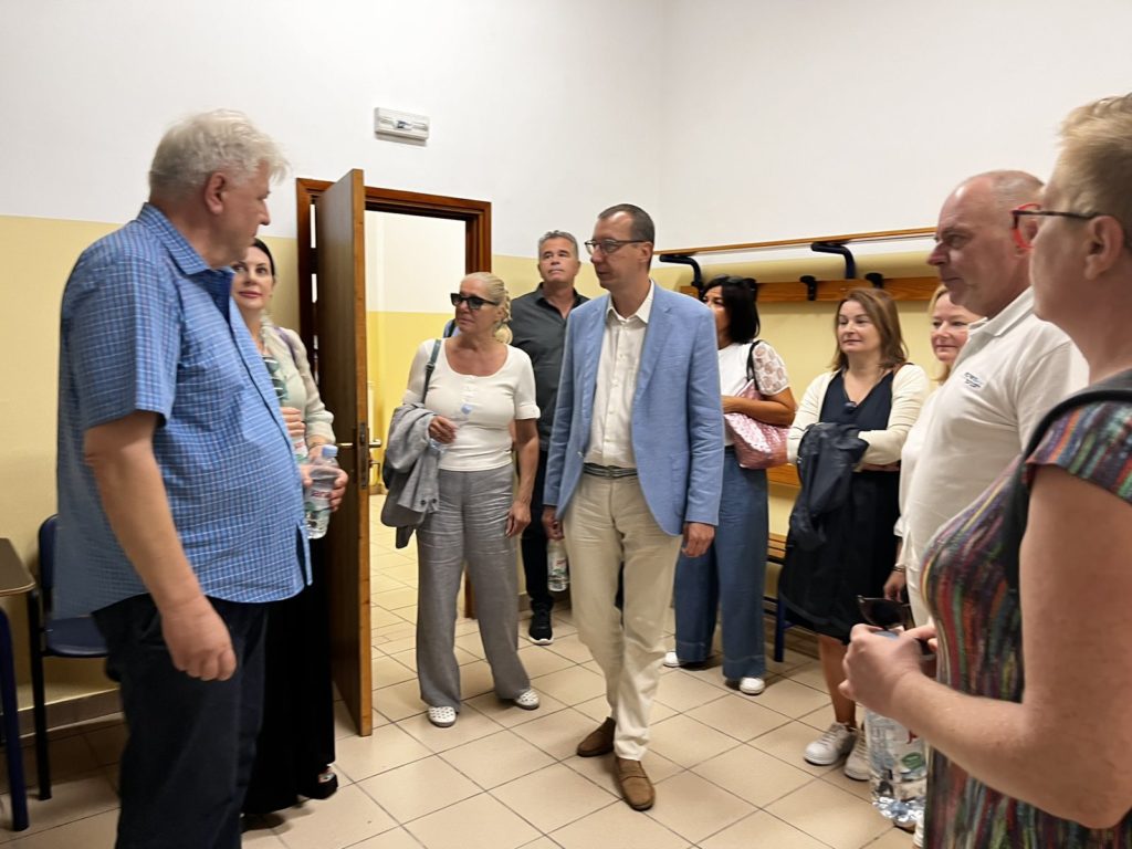 nogometno igraliste belveder (5) nogometno igraliste belveder (5)