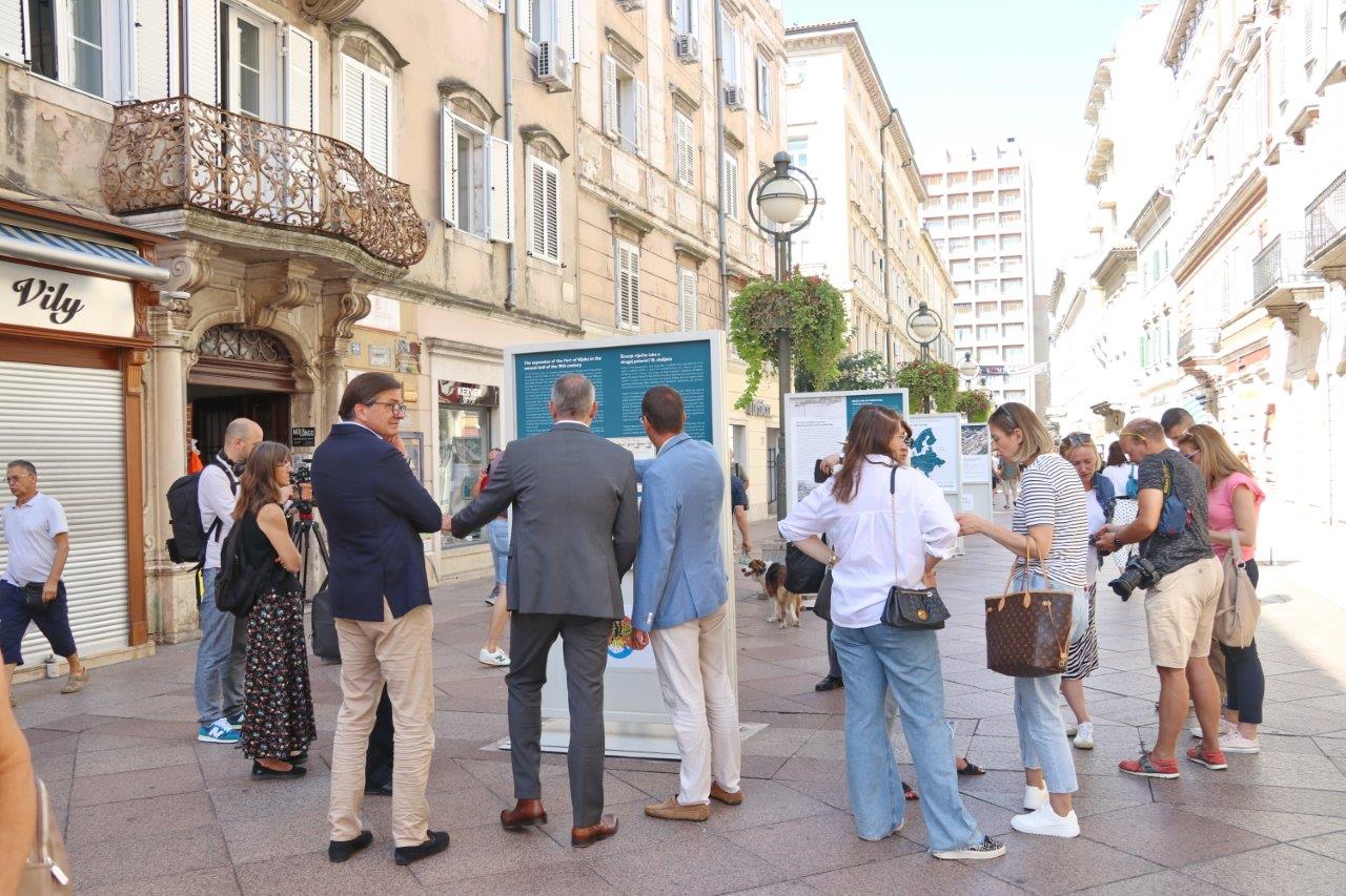 Izložba-“Povijest-riječke-luke-od-konca-16.-stoljeća-do-Rijeke-Gateway”-14 Izložba-“Povijest-riječke-luke-od-konca-16.-stoljeća-do-Rijeke-Gateway”-14