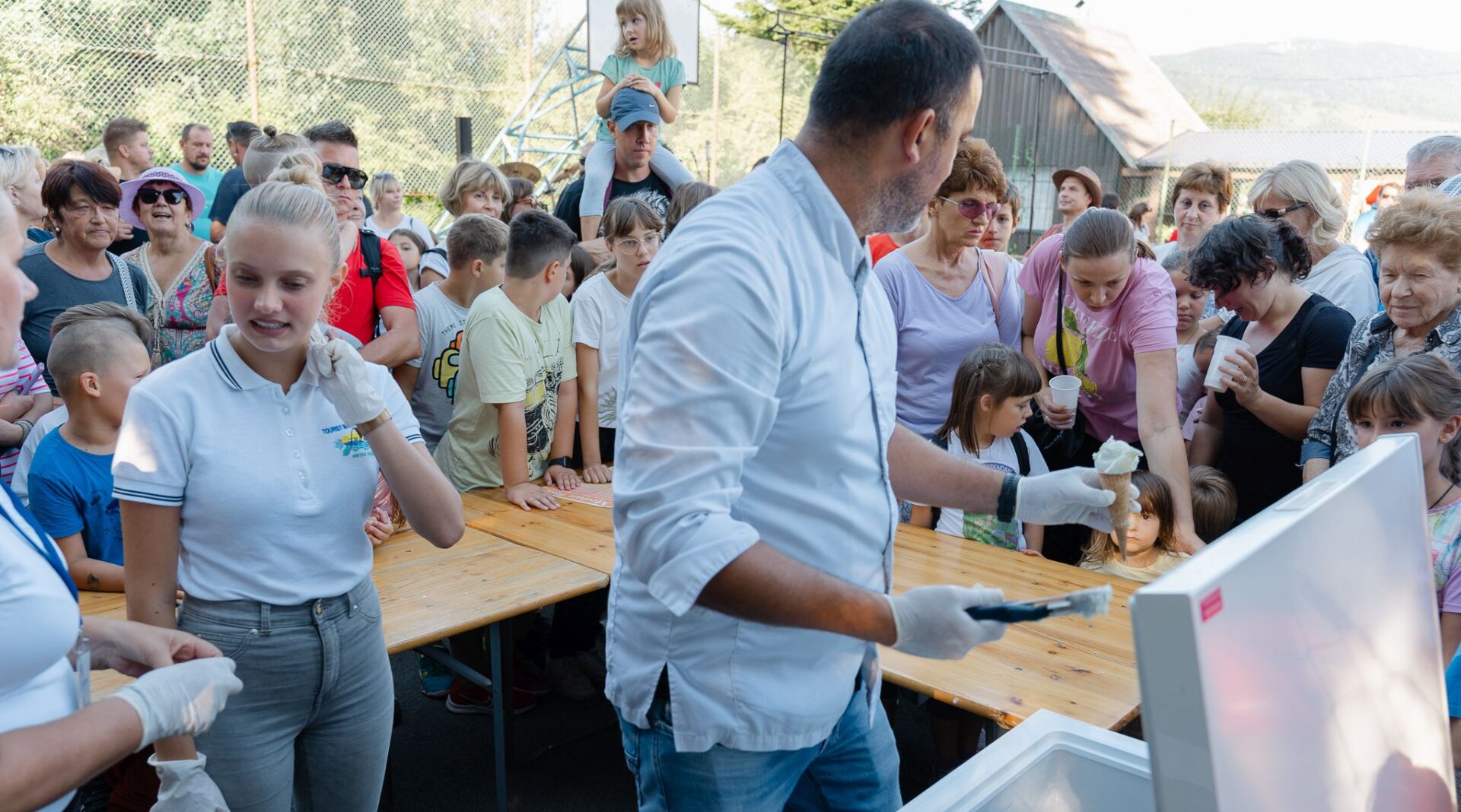 Marko Stojević sladoled od meduna Medun Fest photto by Antonio Ružić_04270