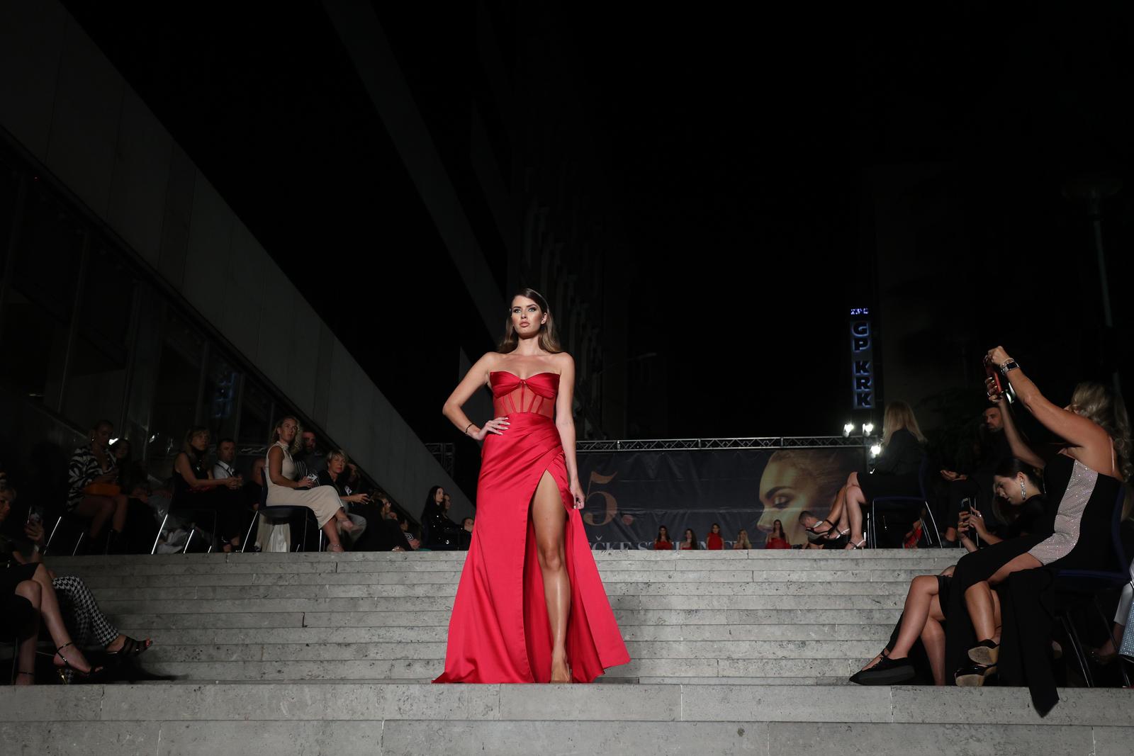 Rijeka: Održana modna manifestacija Riječe stepenice Rijeka: Održana modna manifestacija Riječe stepenice