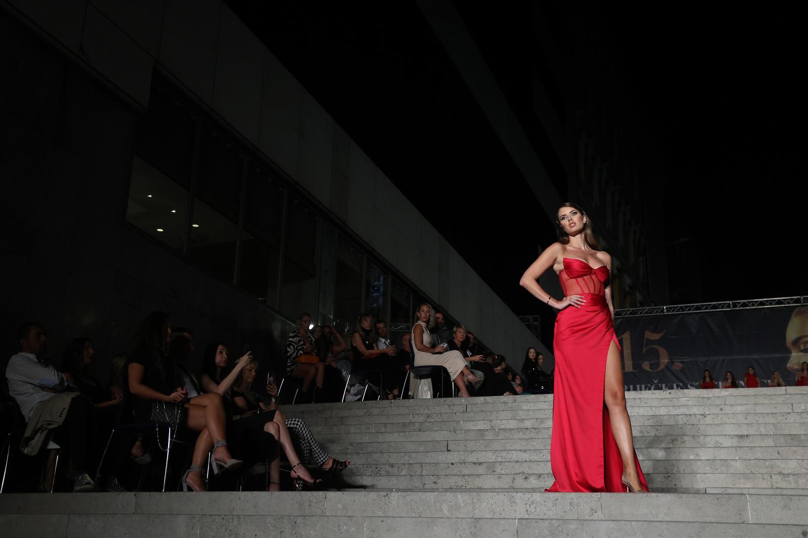 Rijeka: Održana modna manifestacija Riječe stepenice Rijeka: Održana modna manifestacija Riječe stepenice