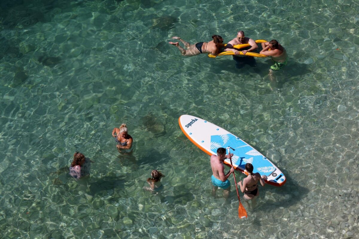 Rijeka: Iako je početak rujna plaža Sablićevo puna je kupača