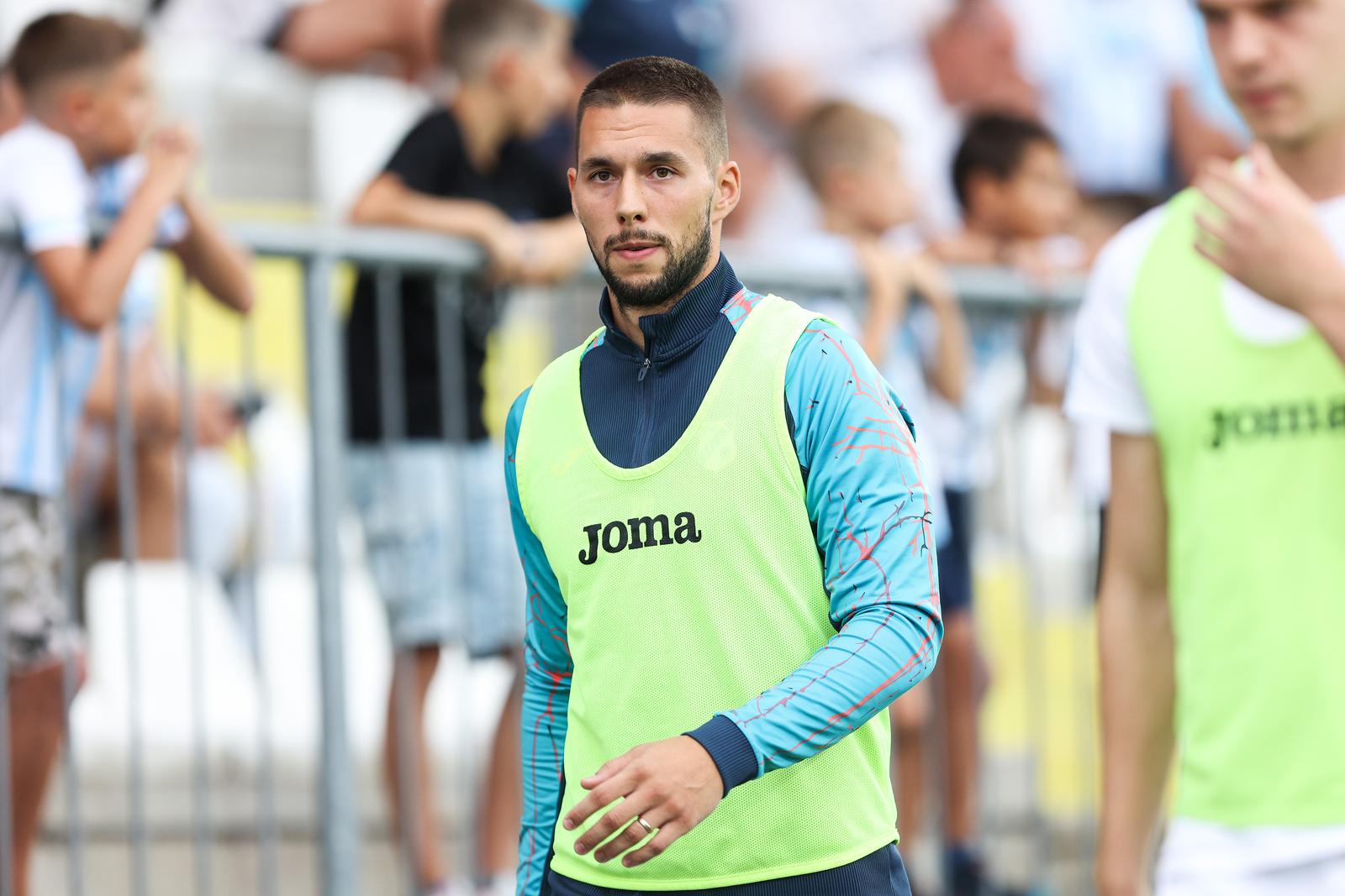 Rijeka: HNK Rijeka i NK Varaždin susreli su se u 7. kolu SuperSport HNL-a Rijeka: HNK Rijeka i NK Varaždin susreli su se u 7. kolu SuperSport HNL-a