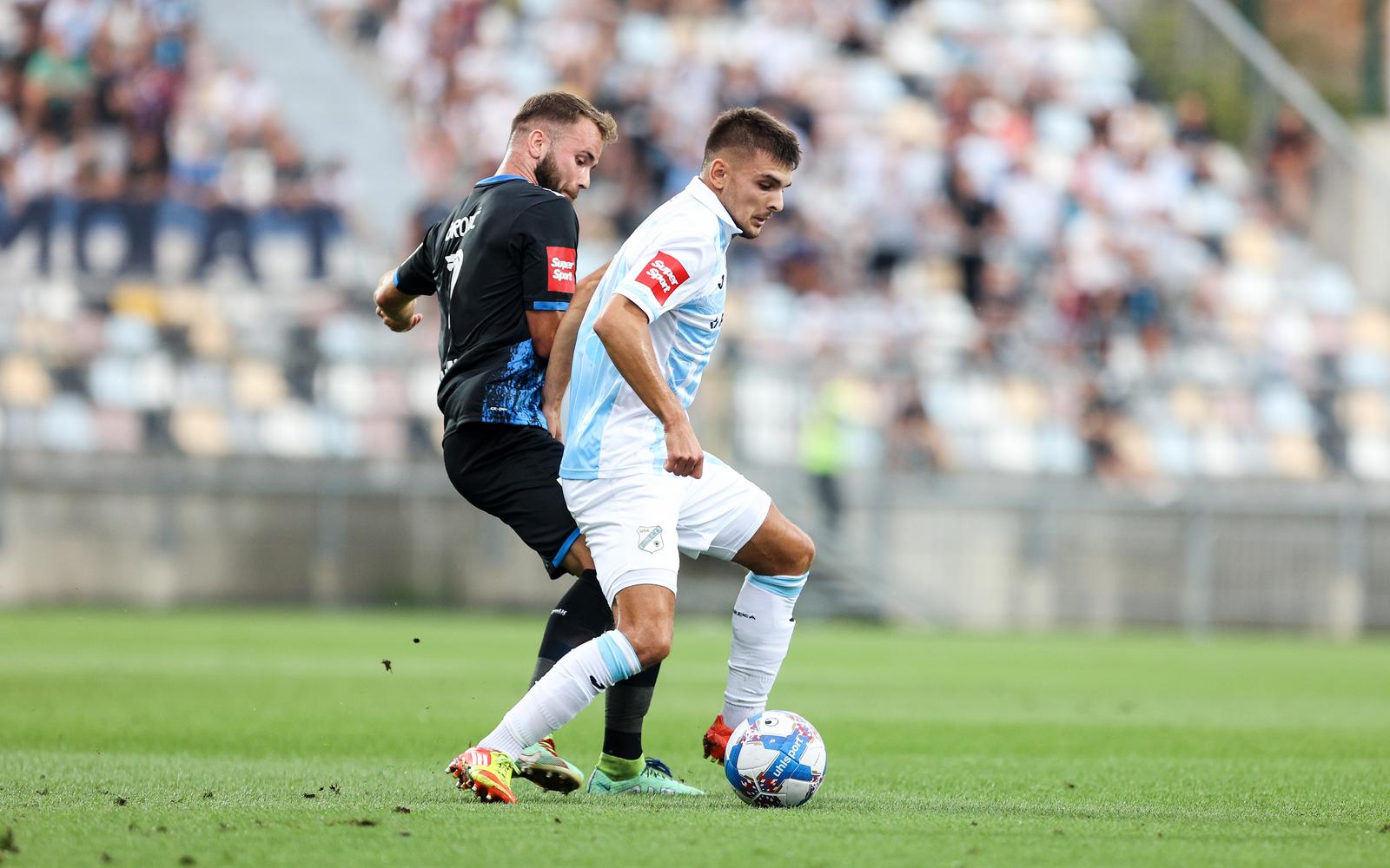 Rijeka: HNK Rijeka i NK Varaždin susreli su se u 7. kolu SuperSport HNL-a Rijeka: HNK Rijeka i NK Varaždin susreli su se u 7. kolu SuperSport HNL-a