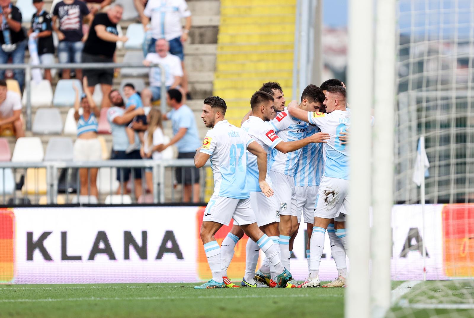 Rijeka: HNK Rijeka i NK Varaždin susreli su se u 7. kolu SuperSport HNL-a Rijeka: HNK Rijeka i NK Varaždin susreli su se u 7. kolu SuperSport HNL-a