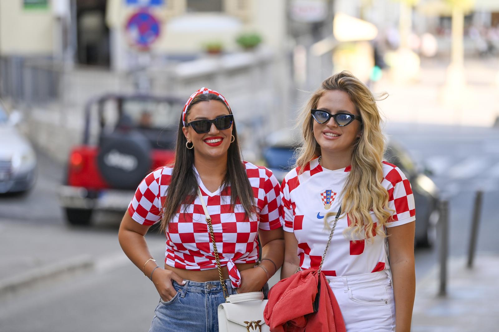 Rijeka: Okupljanje navijača u gradu uoči utakmice Hrvatska – Latvija