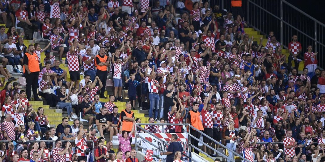 Rijeka: Navijači na utakmici Hrvatska – Latvija Rijeka: Navijači na utakmici Hrvatska – Latvija