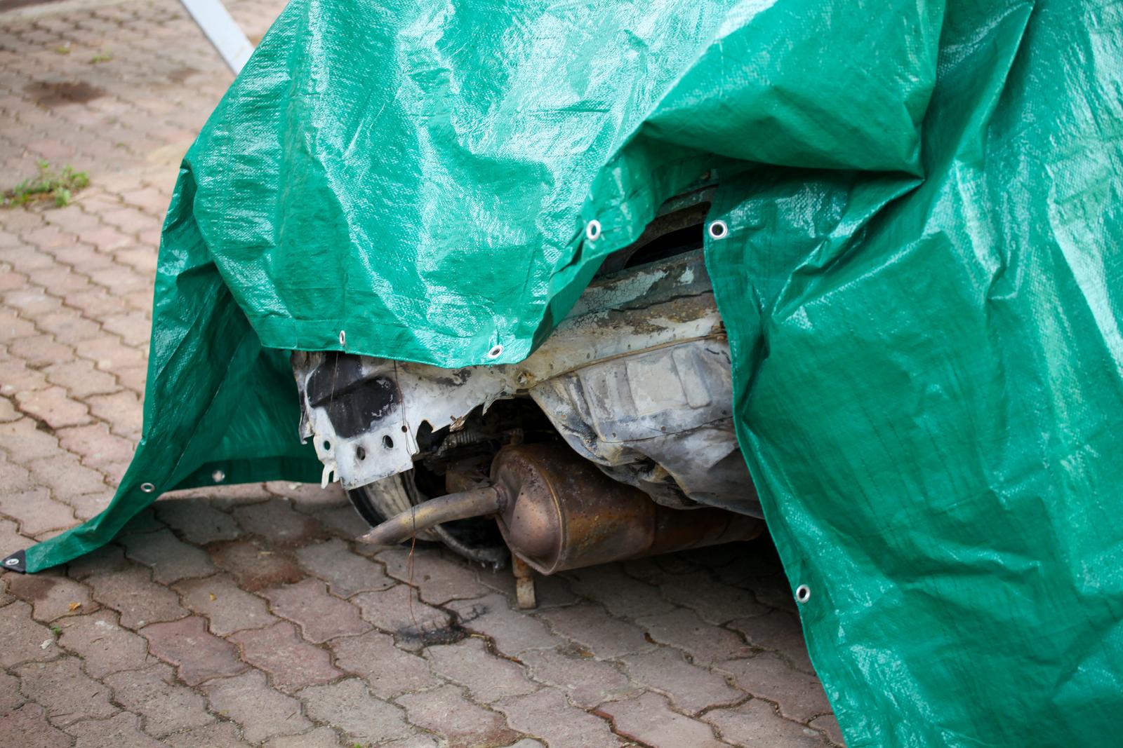 Automobil koji je u prometnoj nesreći u potpunosti izgorio nalazi se u Policijskoj postaji u Pazinu