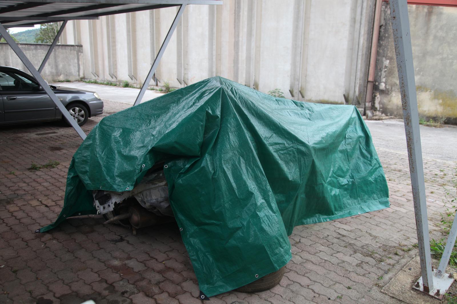 Automobil koji je u prometnoj nesreći u potpunosti izgorio nalazi se u Policijskoj postaji u Pazinu