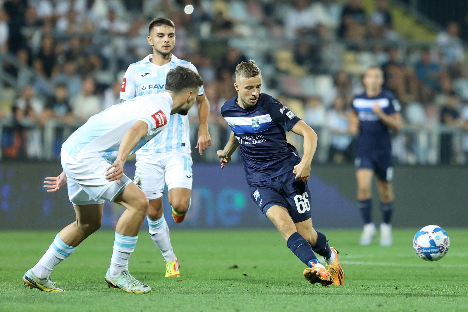 Rijeka: HNK Rijeka i NK Osijek susreli su se u 8. kolu SuperSport HNL-a Rijeka: HNK Rijeka i NK Osijek susreli su se u 8. kolu SuperSport HNL-a