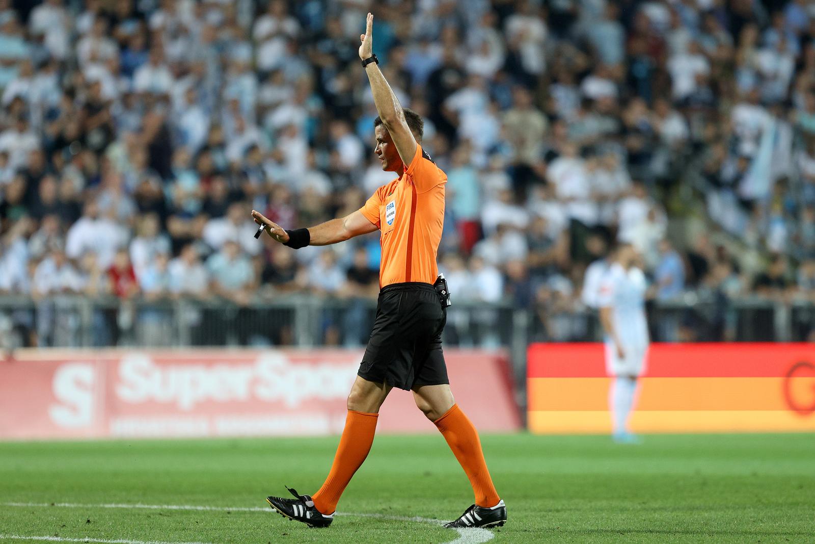 Rijeka: HNK Rijeka i NK Osijek susreli su se u 8. kolu SuperSport HNL-a Rijeka: HNK Rijeka i NK Osijek susreli su se u 8. kolu SuperSport HNL-a