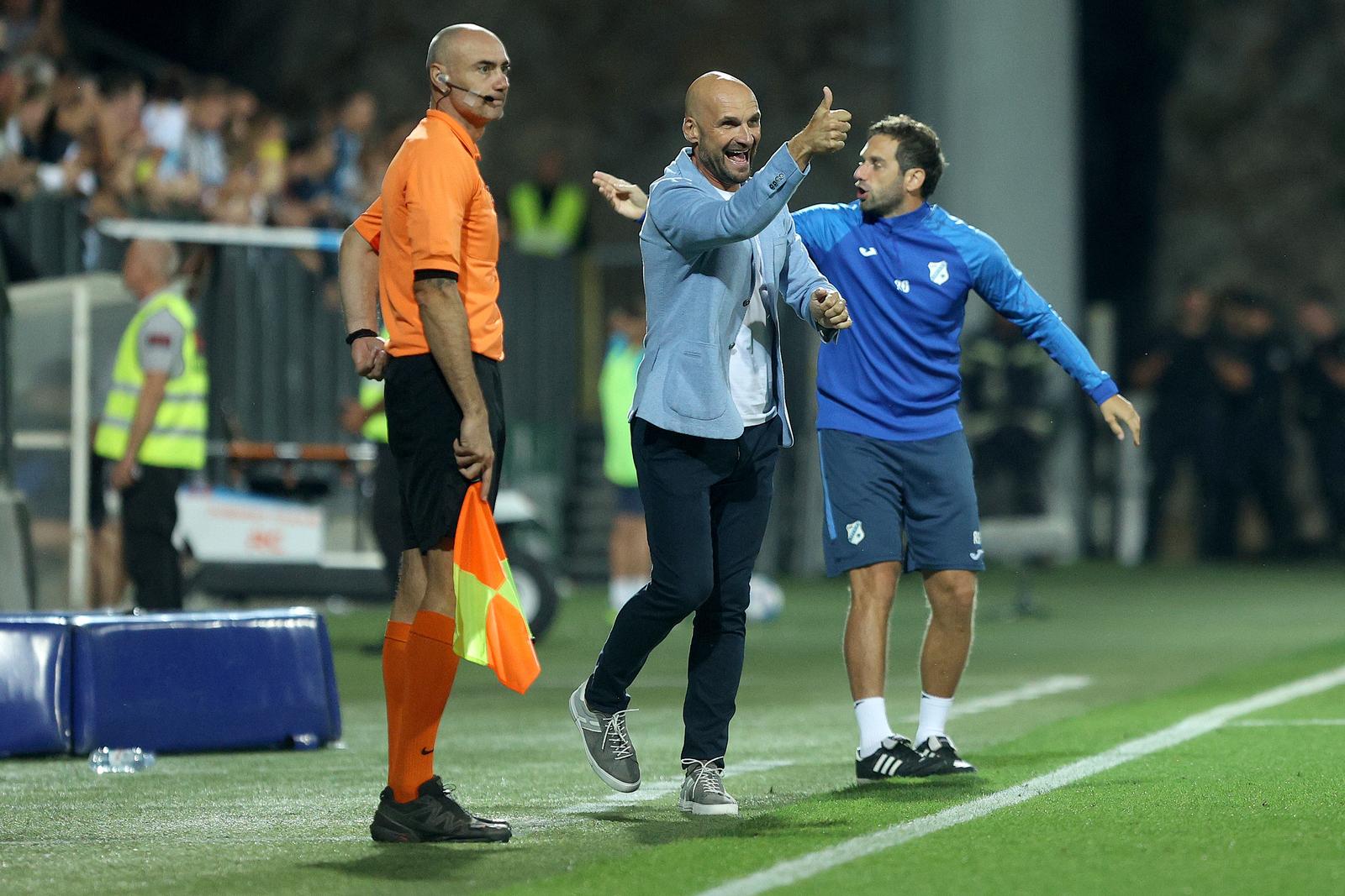 Rijeka: HNK Rijeka i NK Osijek susreli su se u 8. kolu SuperSport HNL-a Rijeka: HNK Rijeka i NK Osijek susreli su se u 8. kolu SuperSport HNL-a