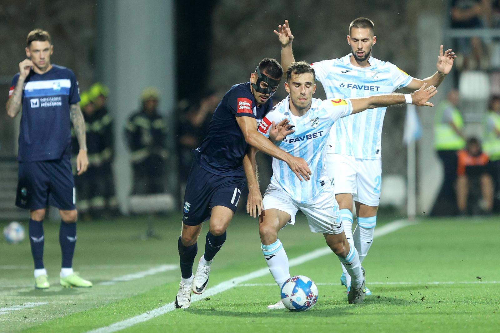 Rijeka: HNK Rijeka i NK Osijek susreli su se u 8. kolu SuperSport HNL-a Rijeka: HNK Rijeka i NK Osijek susreli su se u 8. kolu SuperSport HNL-a