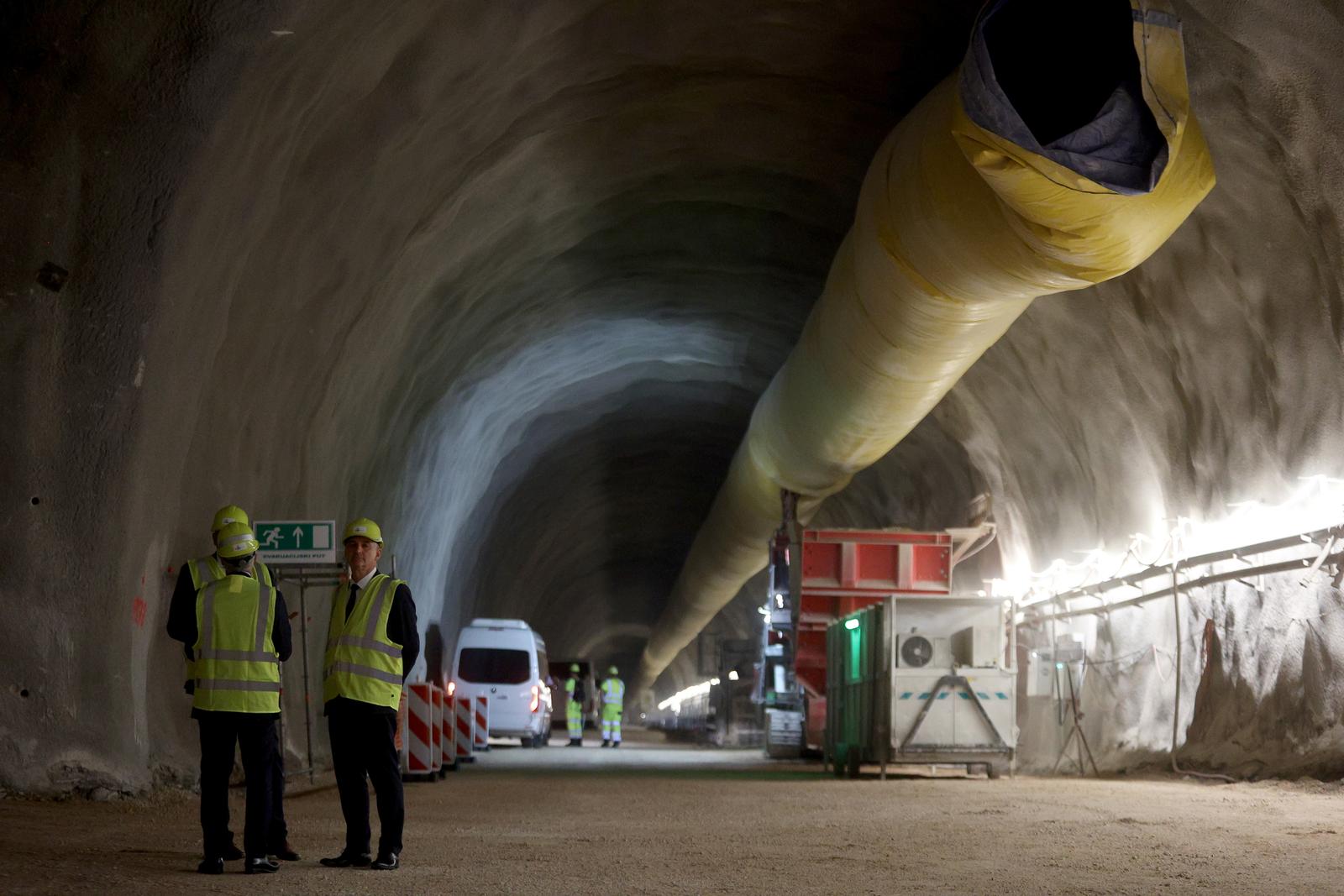 Svečano obilježavanje proboja druge cijevi tunela Učka Svečano obilježavanje proboja druge cijevi tunela Učka