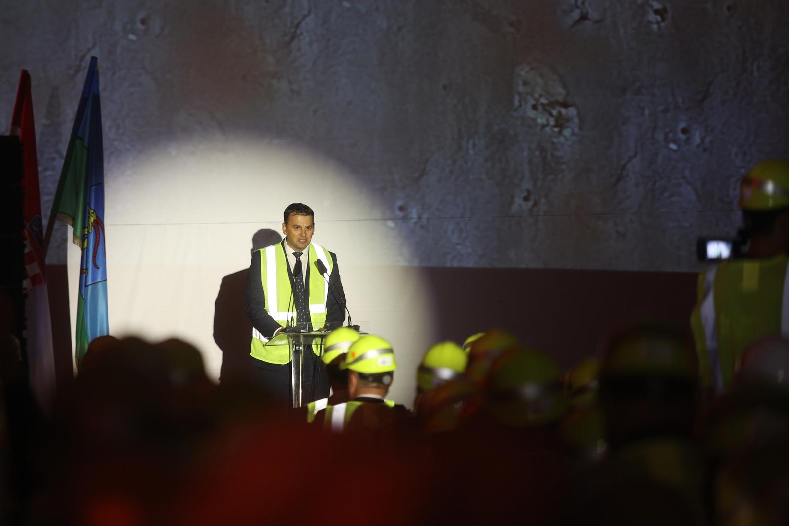 Svečano obilježavanje proboja druge cijevi tunela Učka Svečano obilježavanje proboja druge cijevi tunela Učka