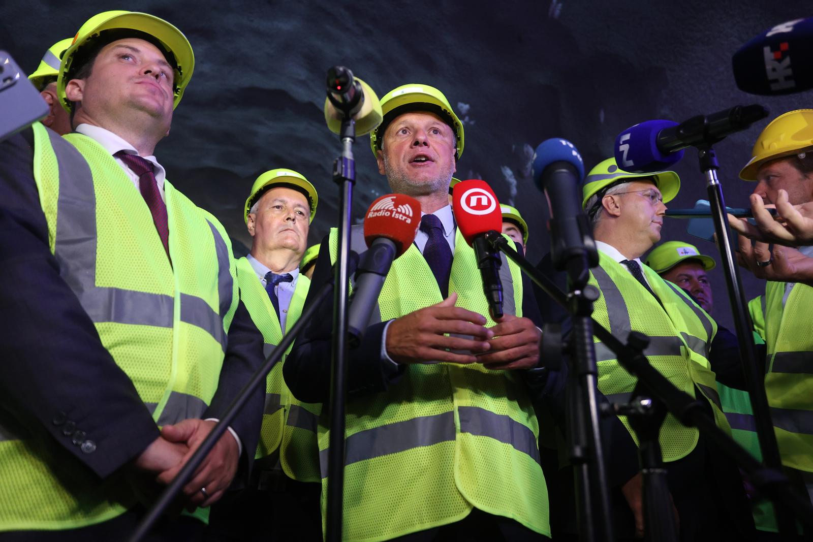 Svečano obilježavanje proboja druge cijevi tunela Učka Svečano obilježavanje proboja druge cijevi tunela Učka