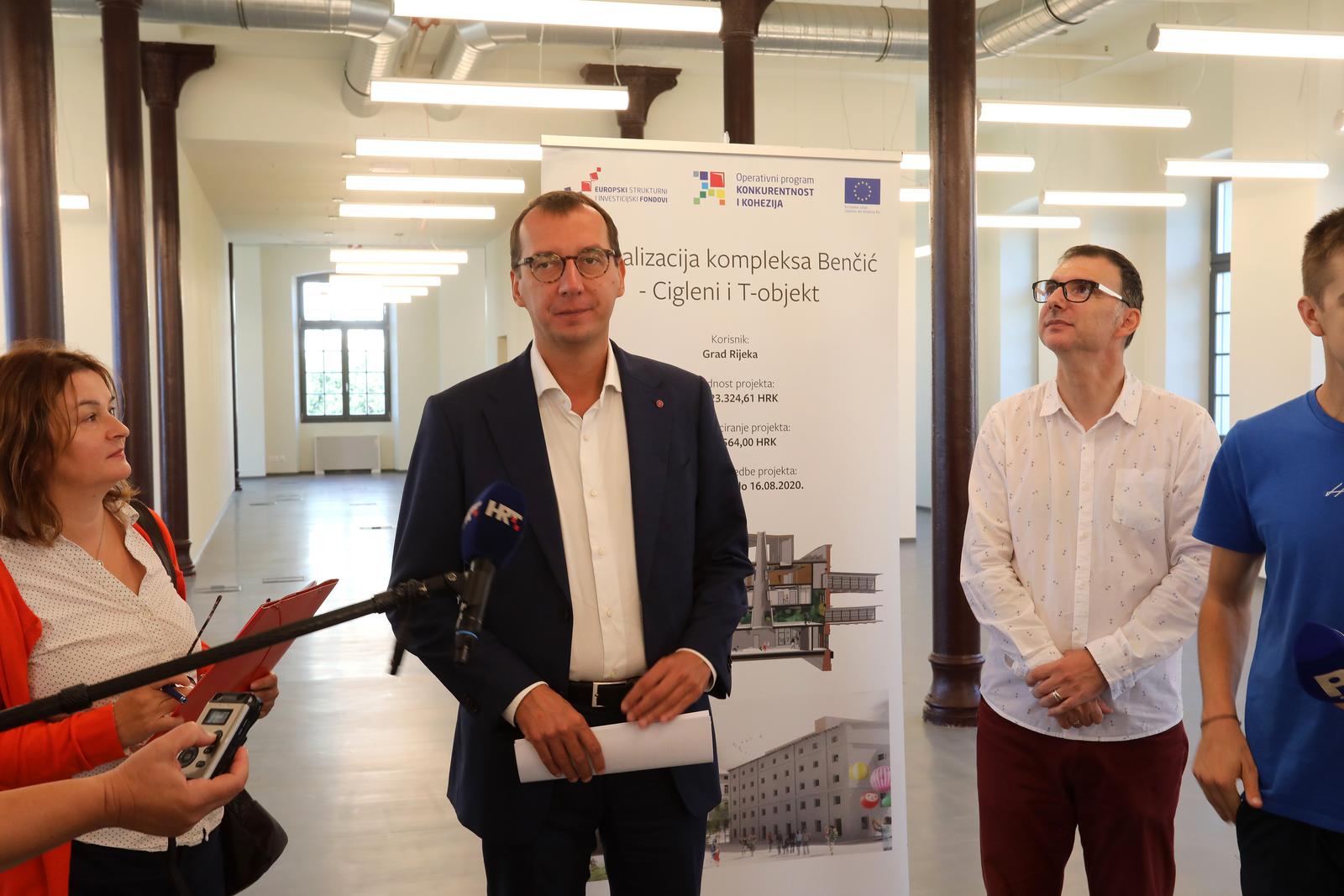 Rijeka: Obilazak Gradske knjiinice Rijeka u Art Kvartu