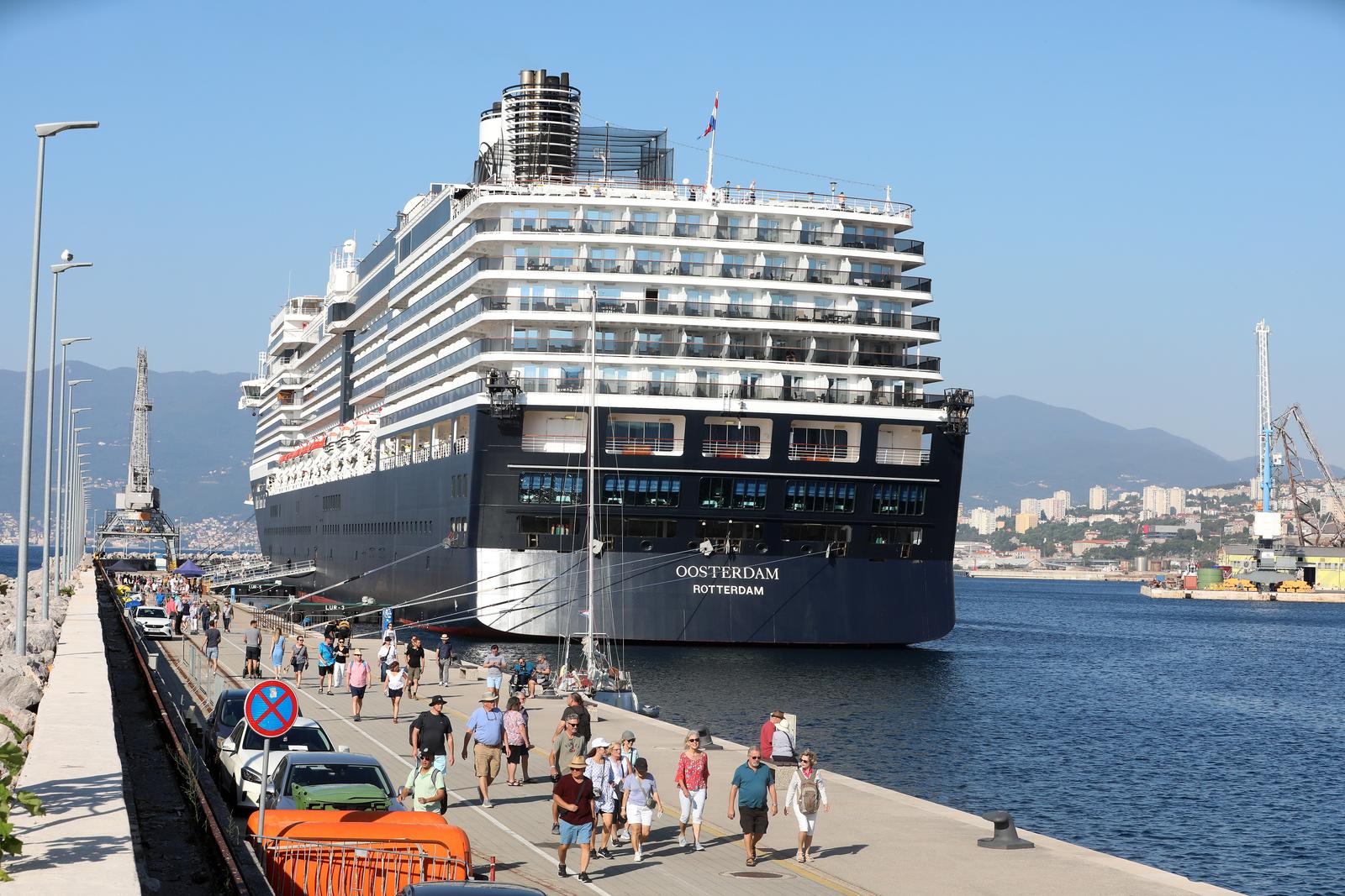 Rijeka: Kruzer Oosterdam doveo turiste u Rijeku