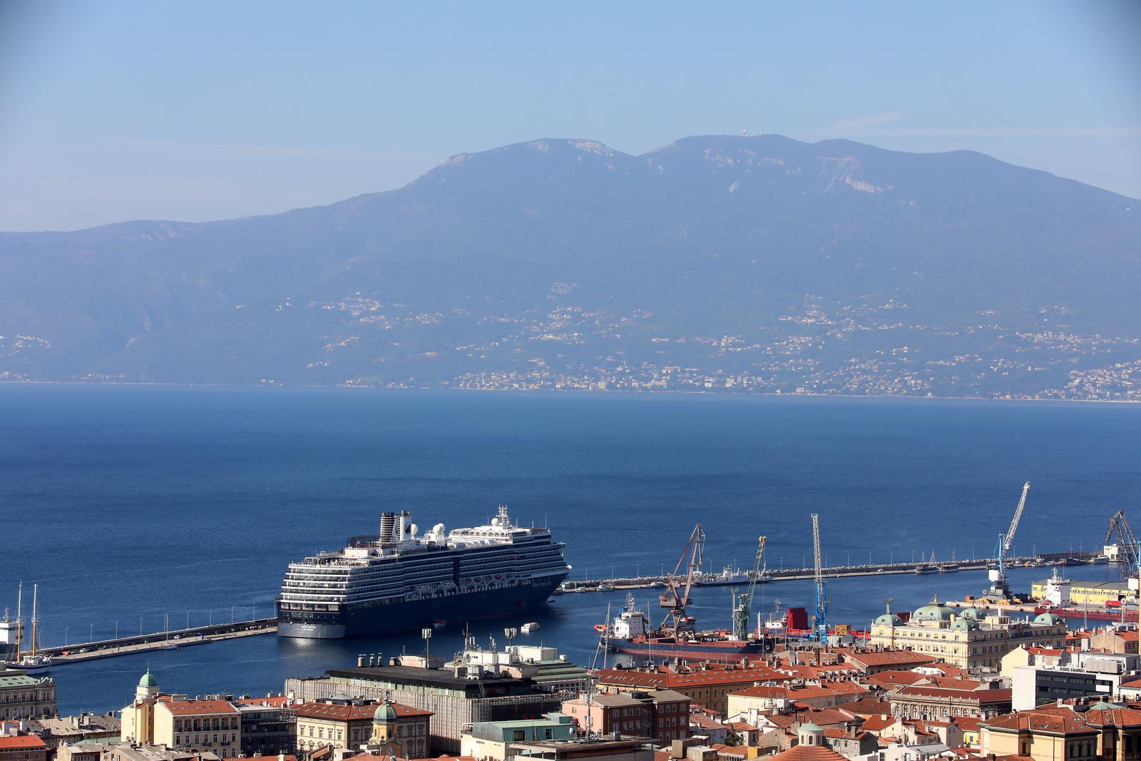 Rijeka: Kruzer Oosterdam doveo turiste u Rijeku