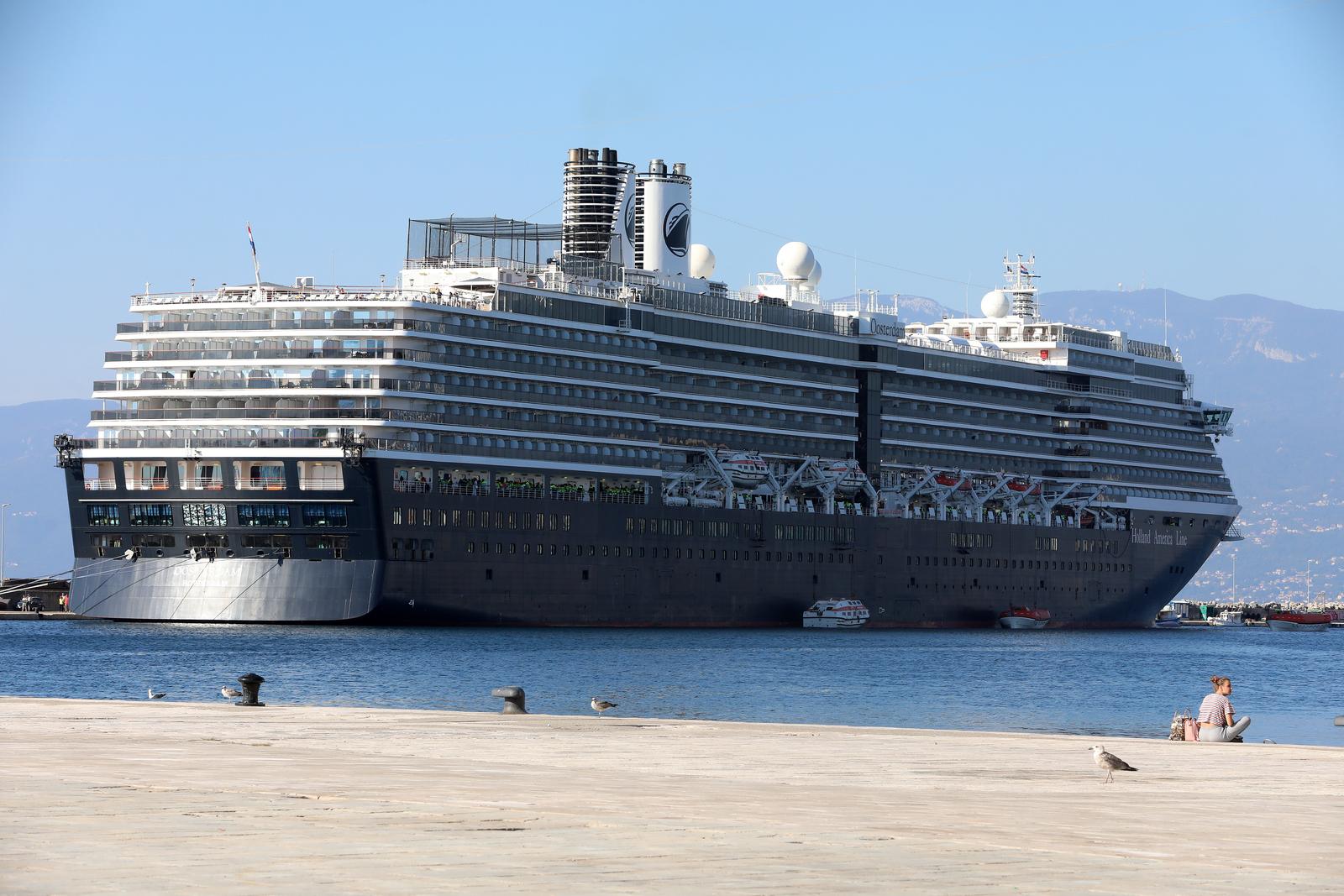 Rijeka: Kruzer Oosterdam doveo turiste u Rijeku