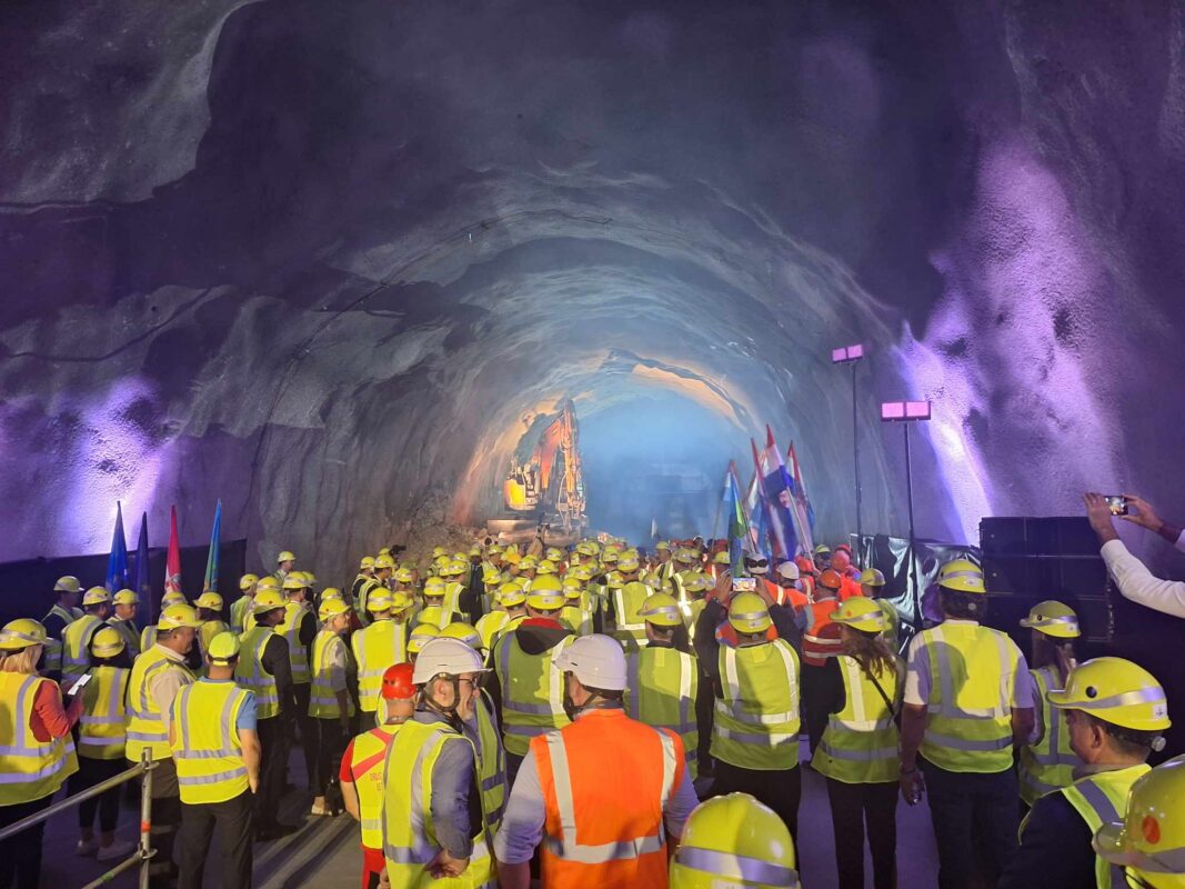 Probijanje-druge-cijevi-Tunela-Učka-1067×800 Probijanje-druge-cijevi-Tunela-Učka-1067×800