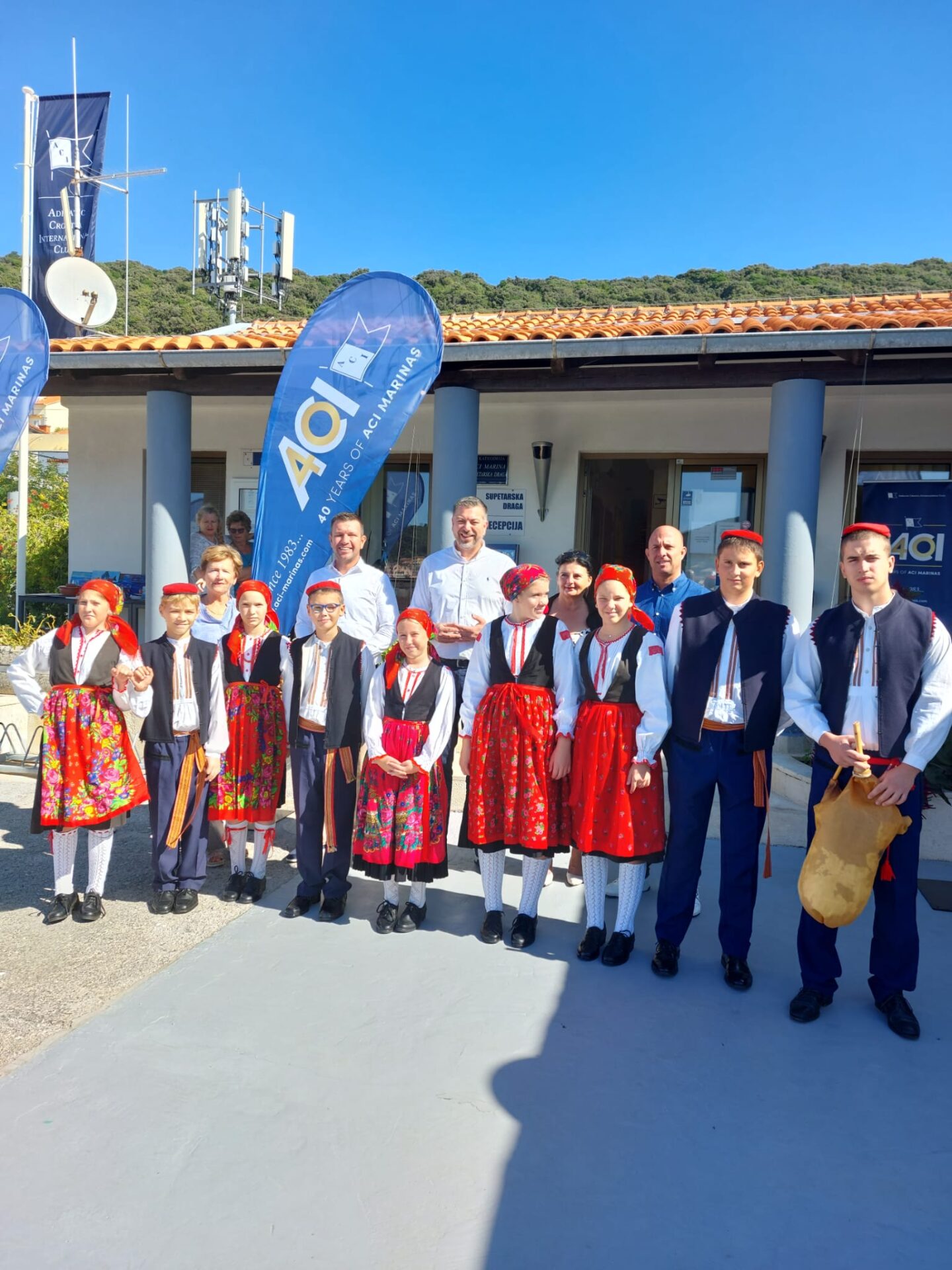 Proslava 40. obljetnice ACI-ja i akcija čišćenja mora i podmorja u ACI marini Supetarska Draga (4) Proslava 40. obljetnice ACI-ja i akcija čišćenja mora i podmorja u ACI marini Supetarska Draga (4)