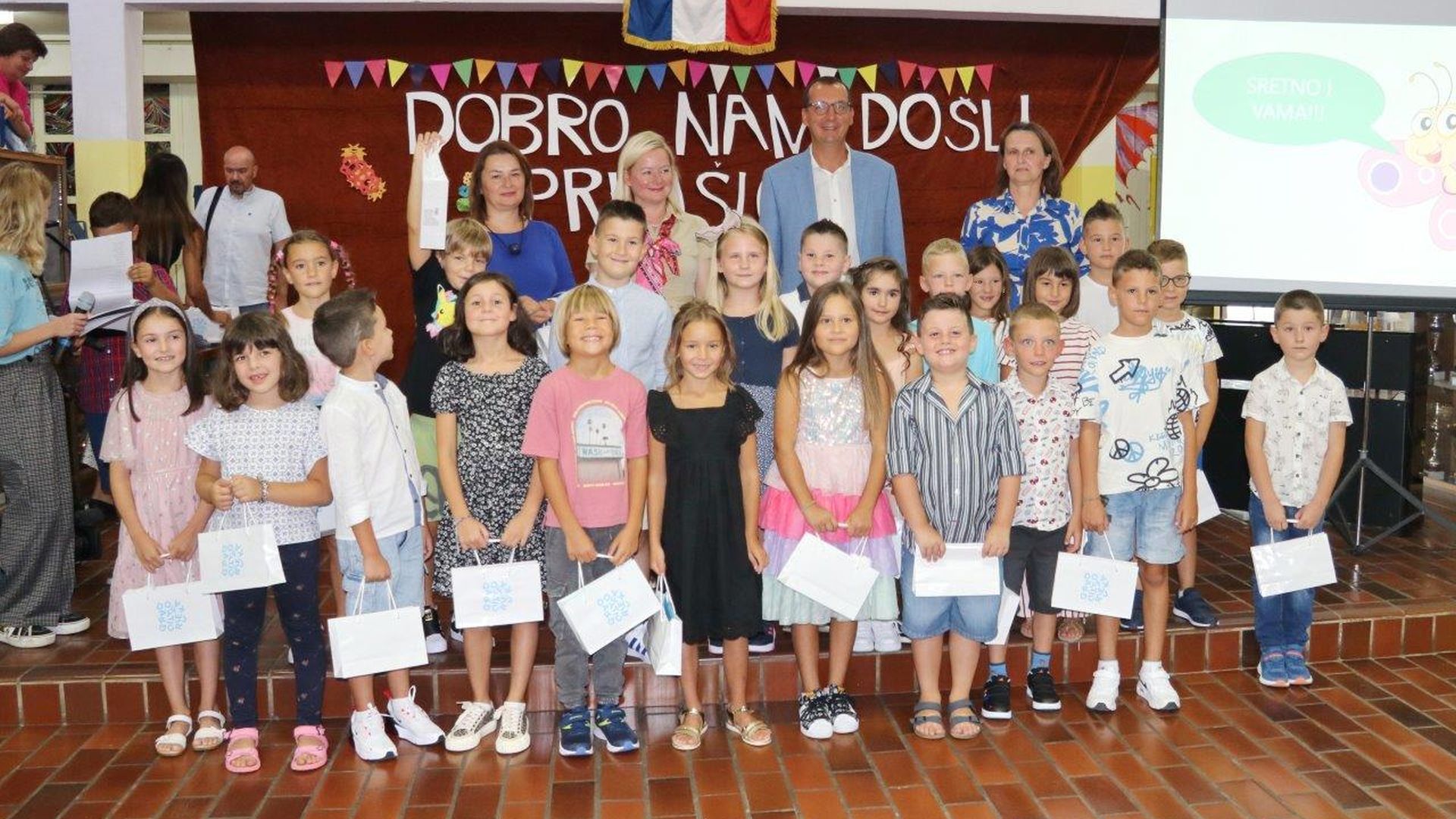 Prvi-dan-škole-u-Osnovnoj-školi-Fran-Franković-18 Prvi-dan-škole-u-Osnovnoj-školi-Fran-Franković-18