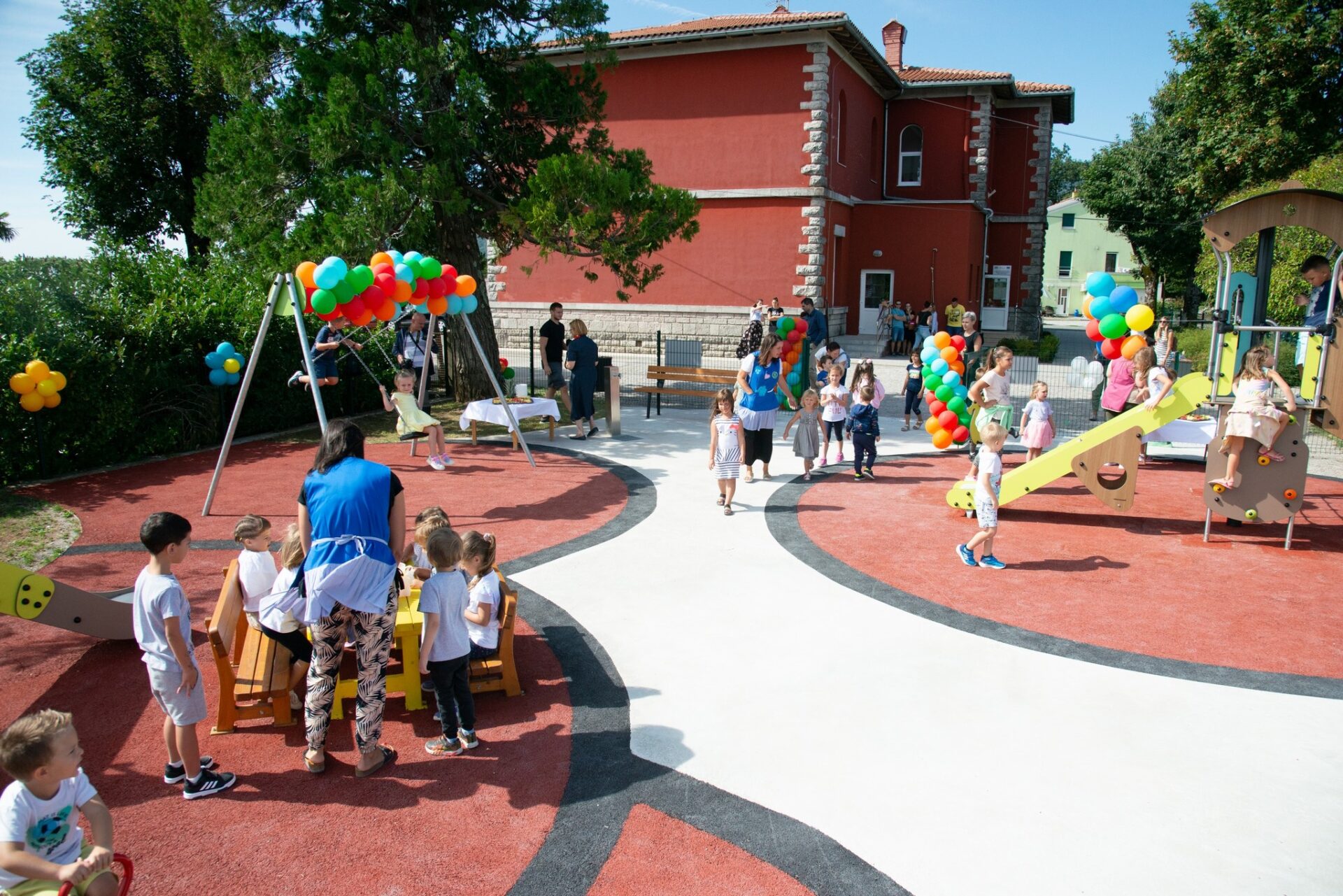 djecje igraliste jusici (4) djecje igraliste jusici (4)