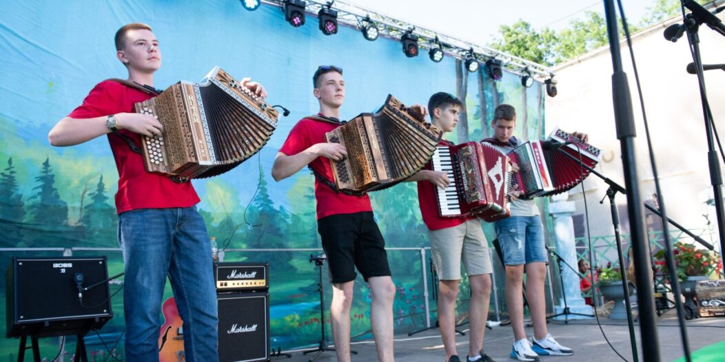 harmonikaši permani 166 harmonikaši permani 166