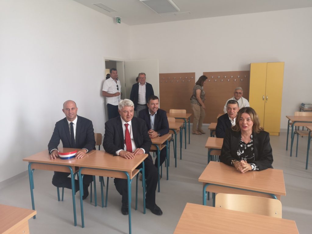 os ivana rabljanina skola rab (4) os ivana rabljanina skola rab (4)