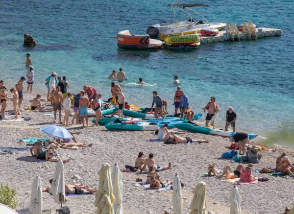 Sezona kupanja i dalje traje u Dubrovniku