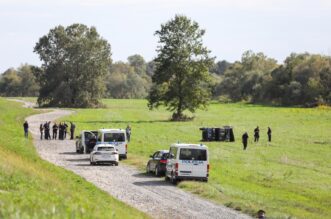 Zagreb: U prevrtanju policijskog terenca jedan policajac poginuo, trojica ozlijeđena