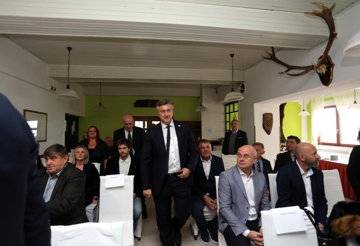 Delnice: Premijer Andrej Plenkovi? i ministri u Gorskom kotaru
